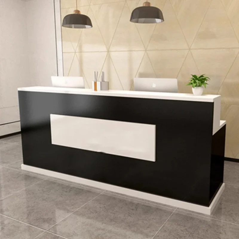 Estetyka biurka recepcyjnego,  – Outdoor Furniture In Store recenzja i cena